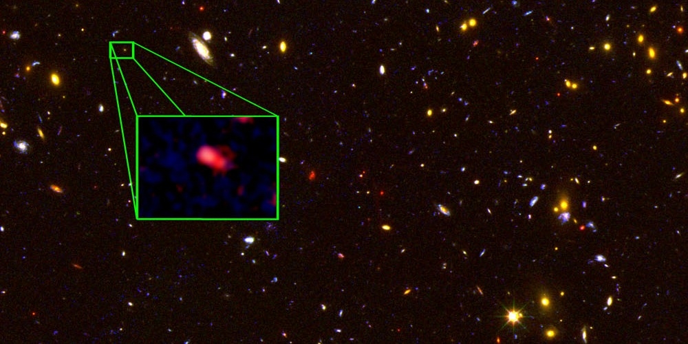Deel van de Hubble-opname met daarin het verre sterrenstelsel z8_GND_5296