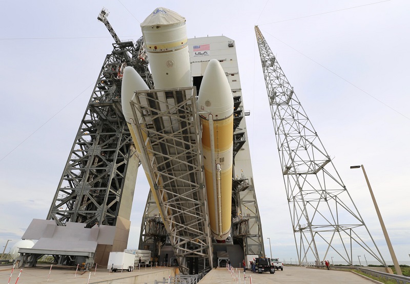 Delta IV Heavy